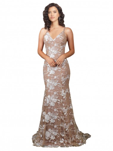Fishtail Shaped V-Neck Embroidered Foral Lace Wedding Dress for Sale